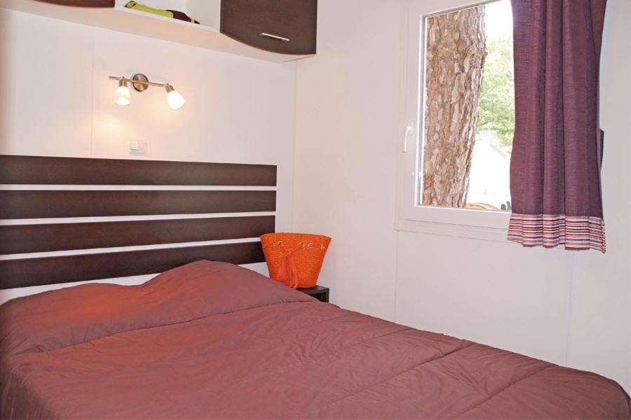 Camping Lou Cantaire Hotel Файенс Екстериор снимка