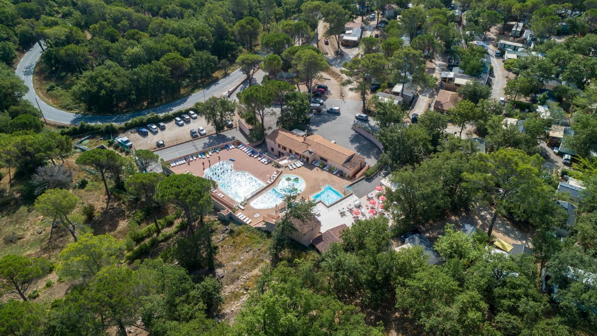 Camping Lou Cantaire Hotel Файенс Екстериор снимка
